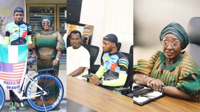 Nigerian Cyclist Emmiwuks Meets Ghana’s Minister of Tourism