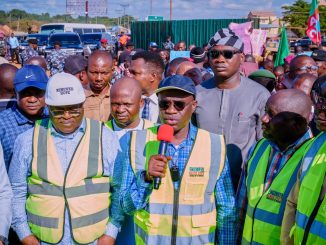 FG Flags Off Construction of Wurukum Flyover in Makurdi