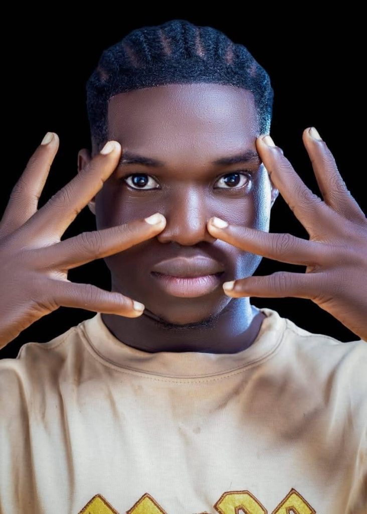 Mr Laazis Emmiwuks