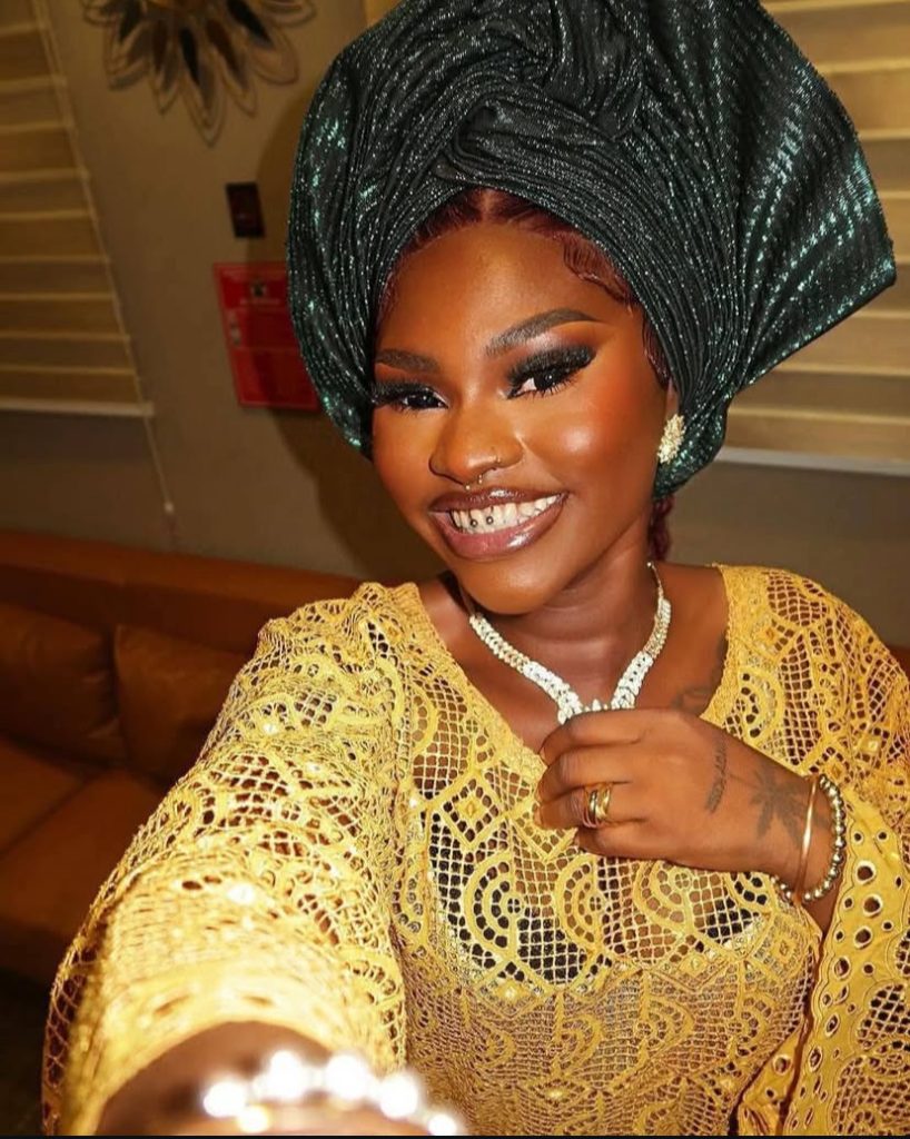 Mandy Kiss Insists on Sleeping With 100 Men Despite Guinness World Records’ Disapproval