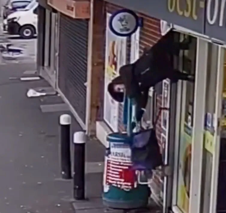 Viral ‘Dangling Nan’ Anne Hughes Dies at 73 After Battling Cancer